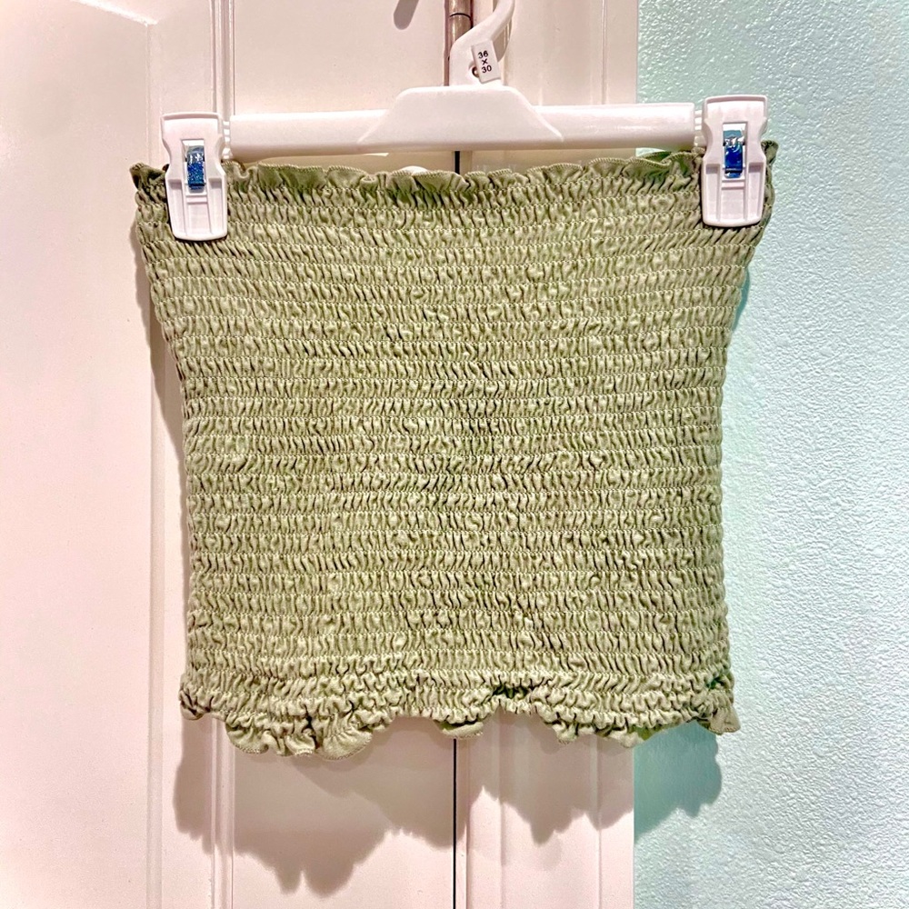 OLIVE GREEN STRAPLESS CROP TOP